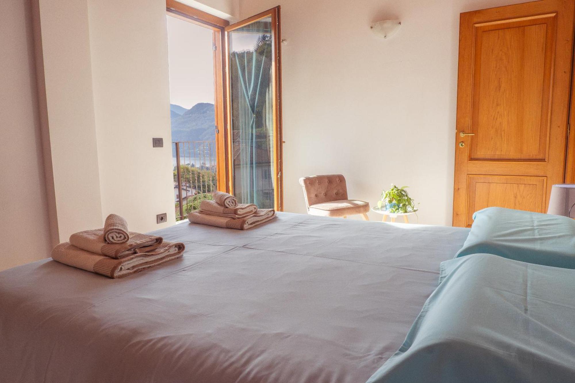 Larius Apartment - Como Lake View แมนเดลโล เดล ลาริโอ ภายนอก รูปภาพ