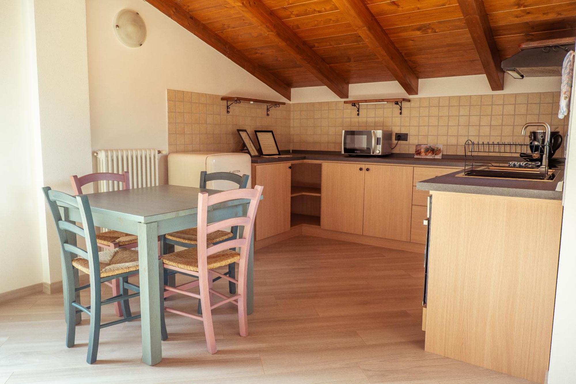 Larius Apartment - Como Lake View แมนเดลโล เดล ลาริโอ ภายนอก รูปภาพ