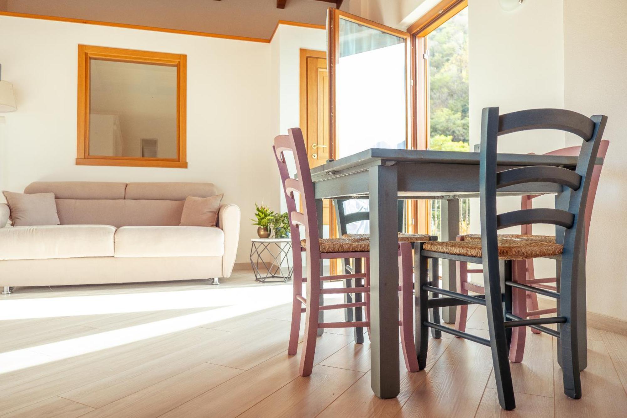 Larius Apartment - Como Lake View แมนเดลโล เดล ลาริโอ ภายนอก รูปภาพ