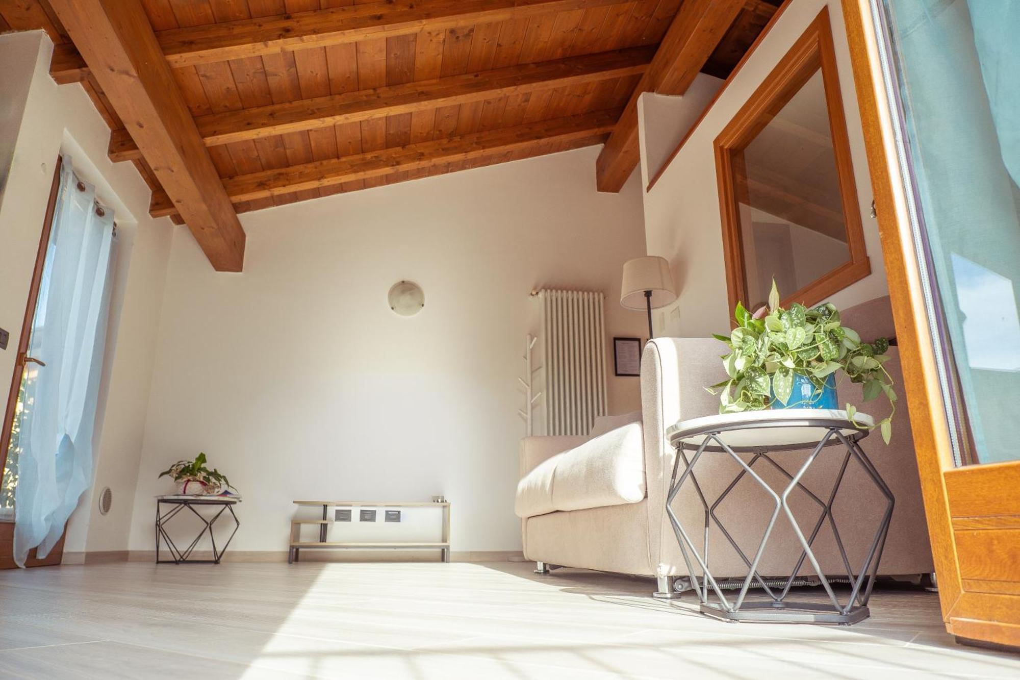 Larius Apartment - Como Lake View แมนเดลโล เดล ลาริโอ ภายนอก รูปภาพ